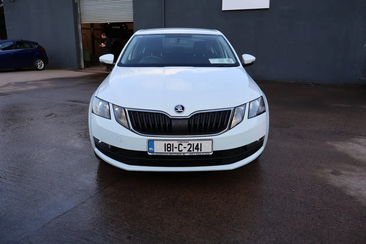 Skoda Octavia Ambition Exceptional Condition! - Image 4
