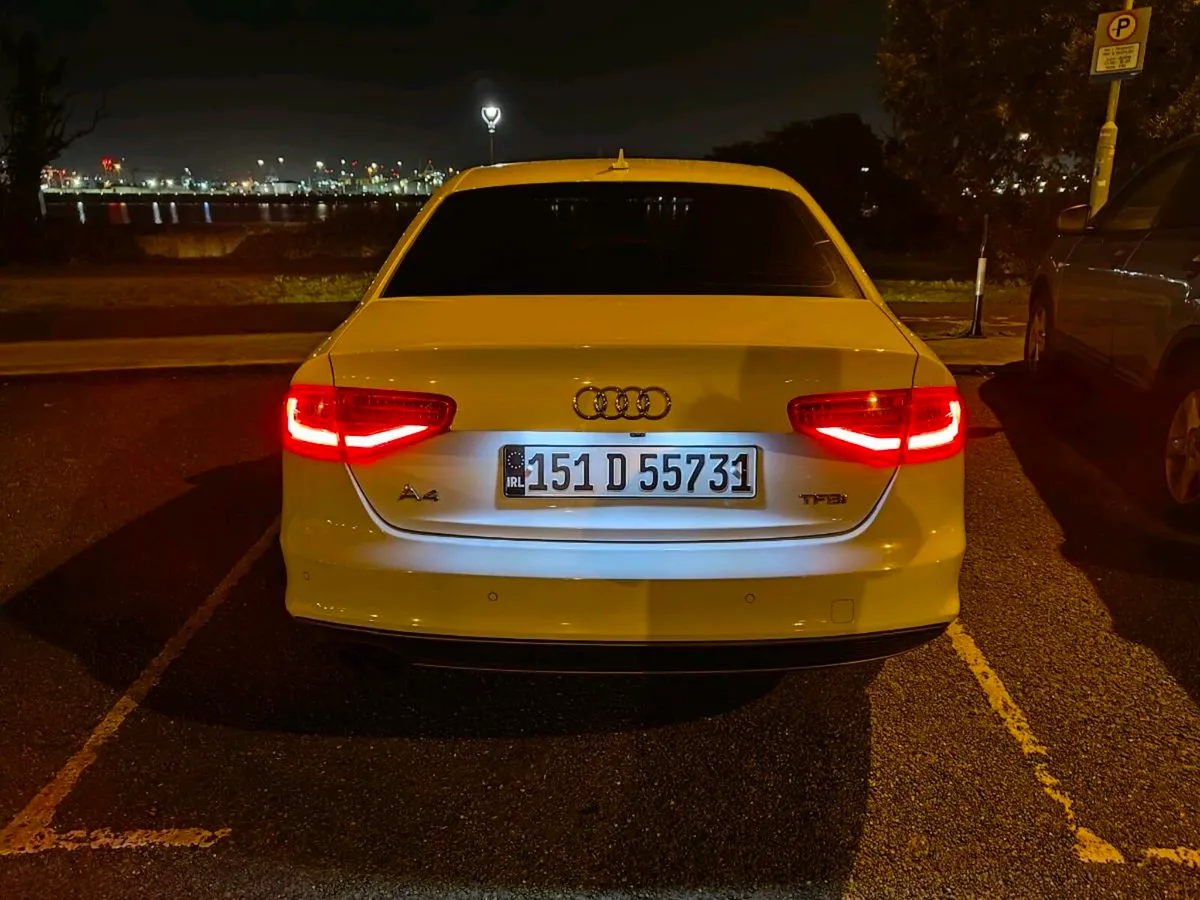 Audi A4 TFSi sline mint - Image 4