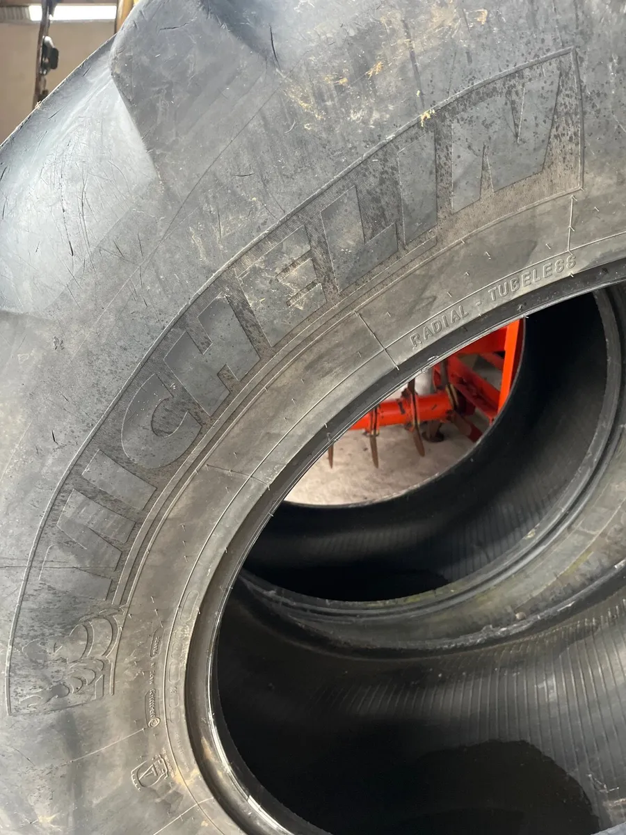 650/65R42 Michelin tyres, about 20% - Image 2