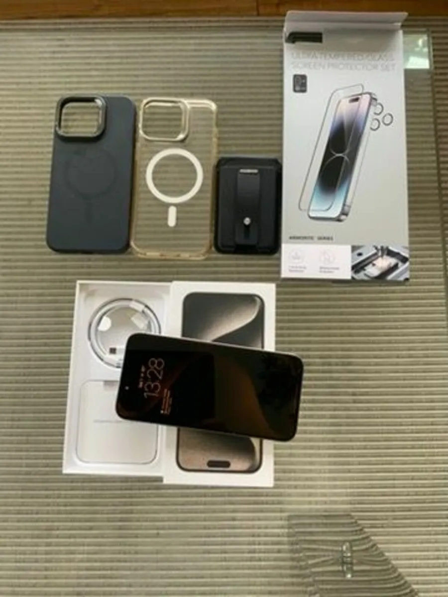 iPhone 15 Pro Max 256 GB - Image 1