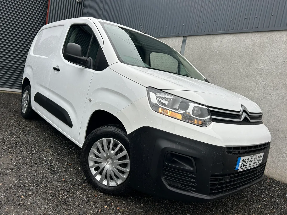 2020 Citroen Berlingo' 220v inverter 'INC VAT - Image 2