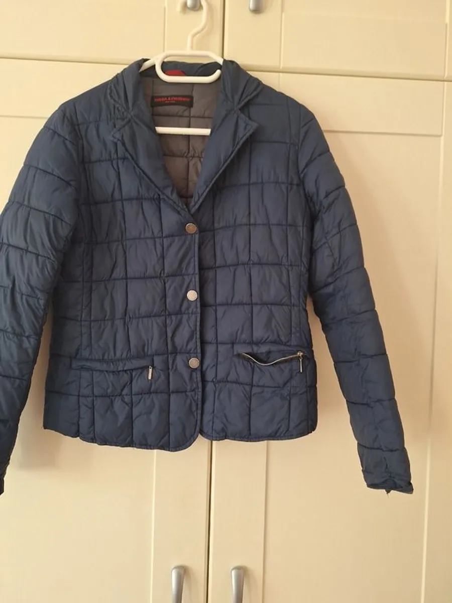 Hug the duck freda and Freddie navy jacket size 38 - Image 3