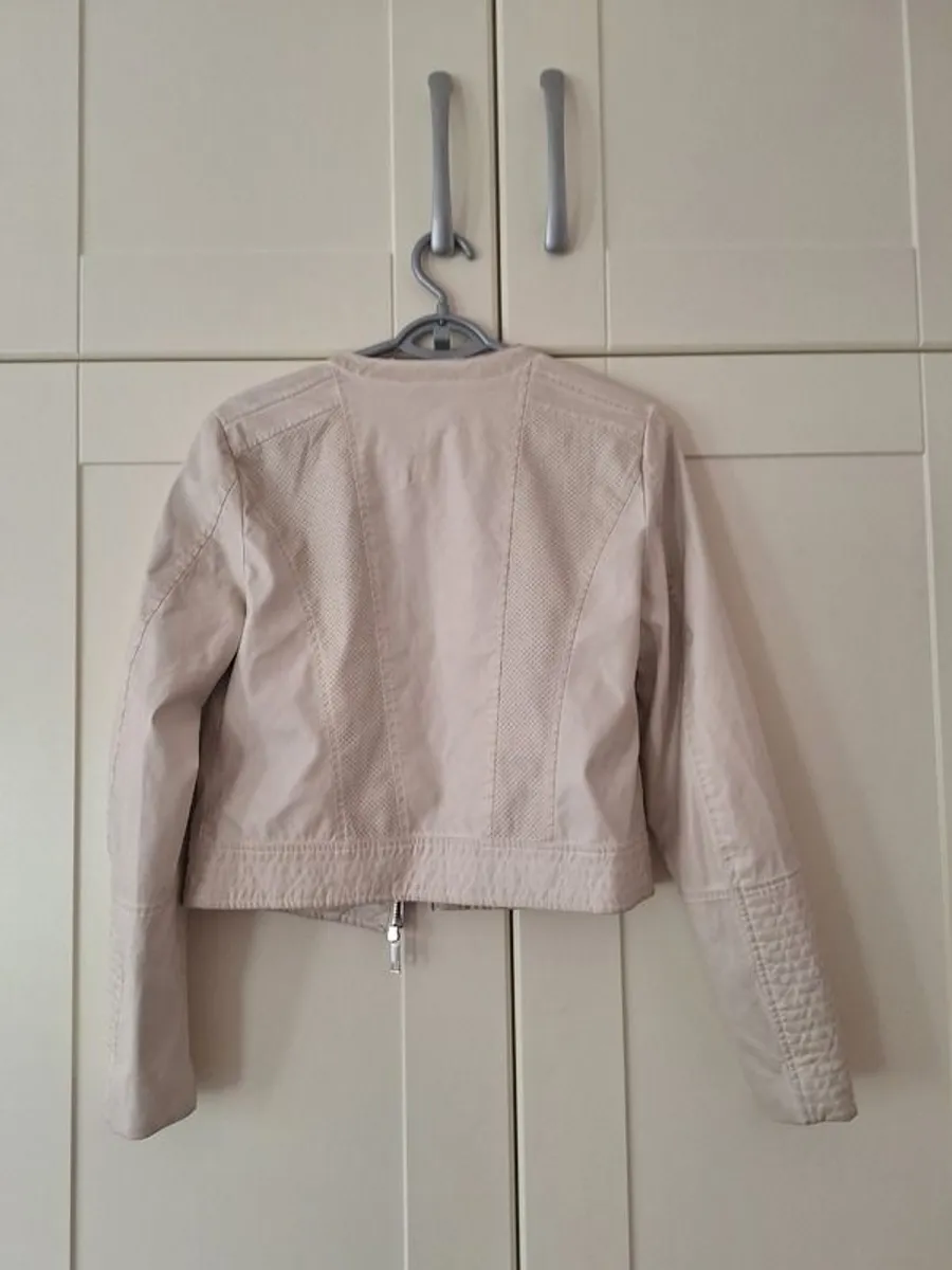 Cream faux leather jacket size 10 - Image 3