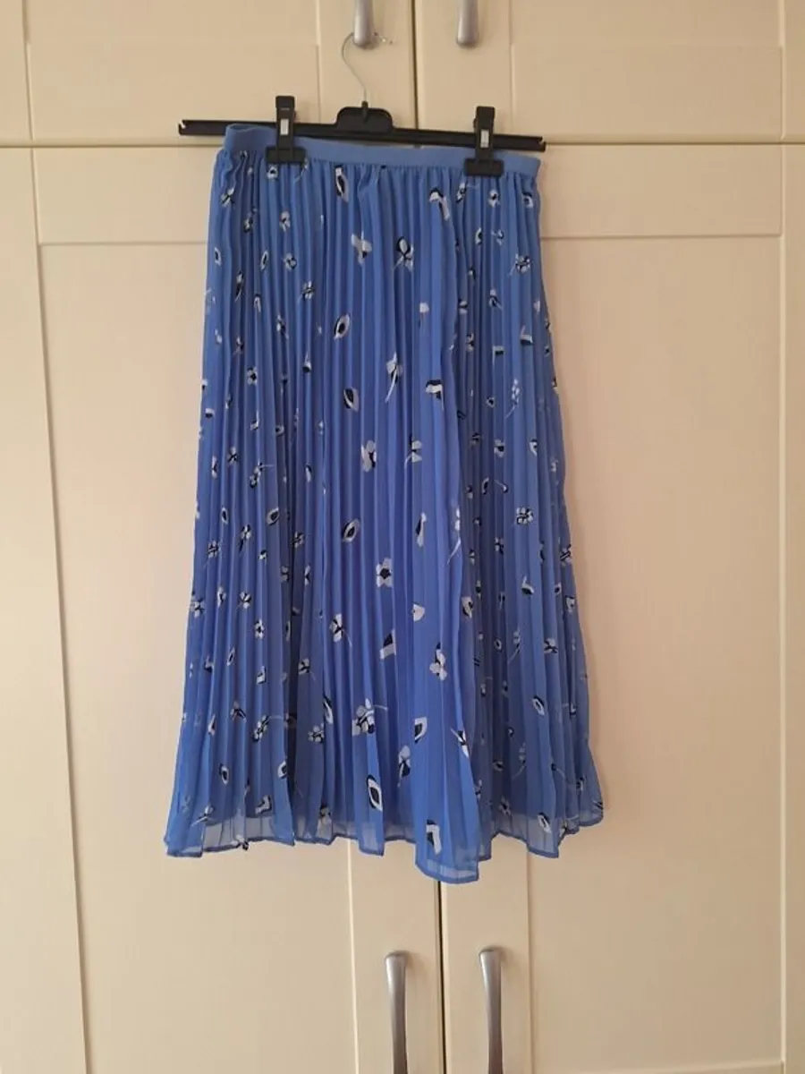 Blue pleated skirt size small - Image 2