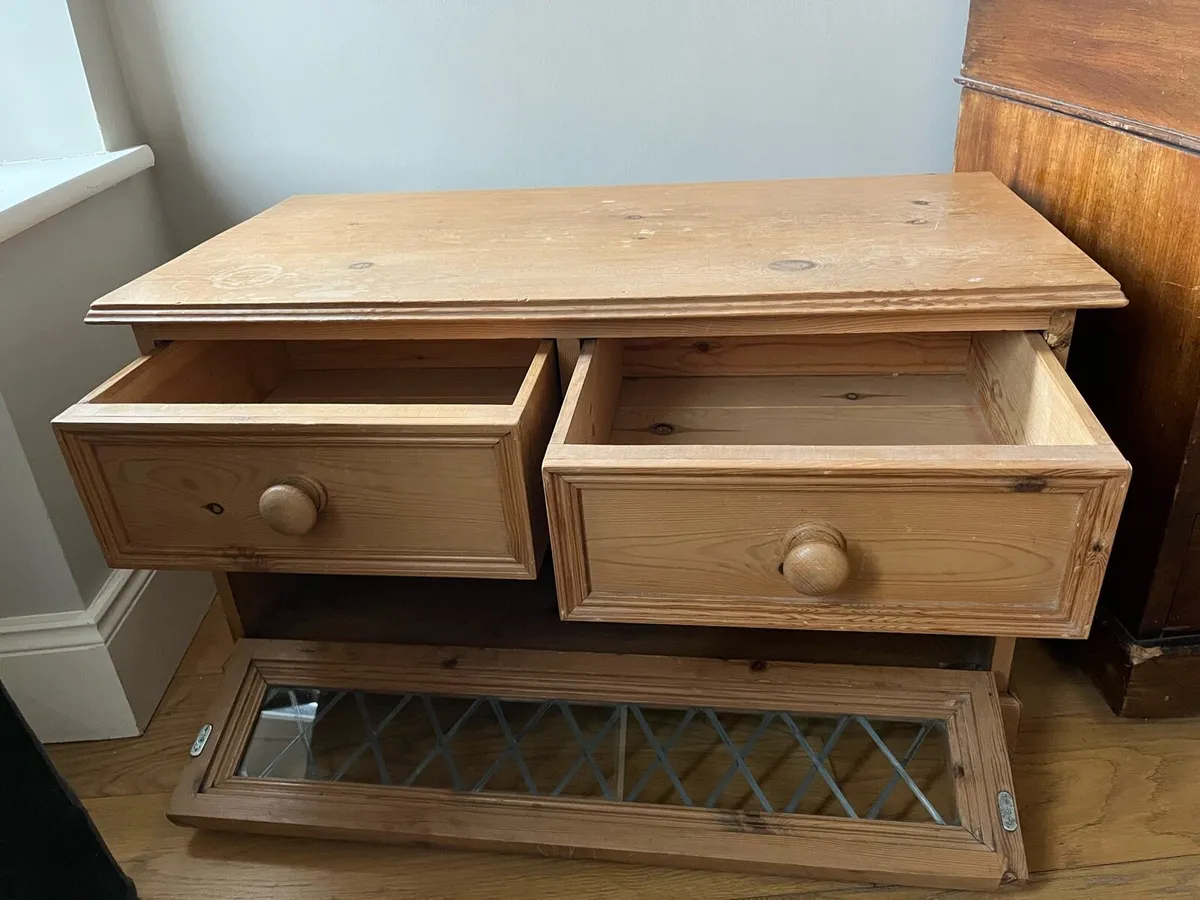 Rustic Pine TV unit - Image 3