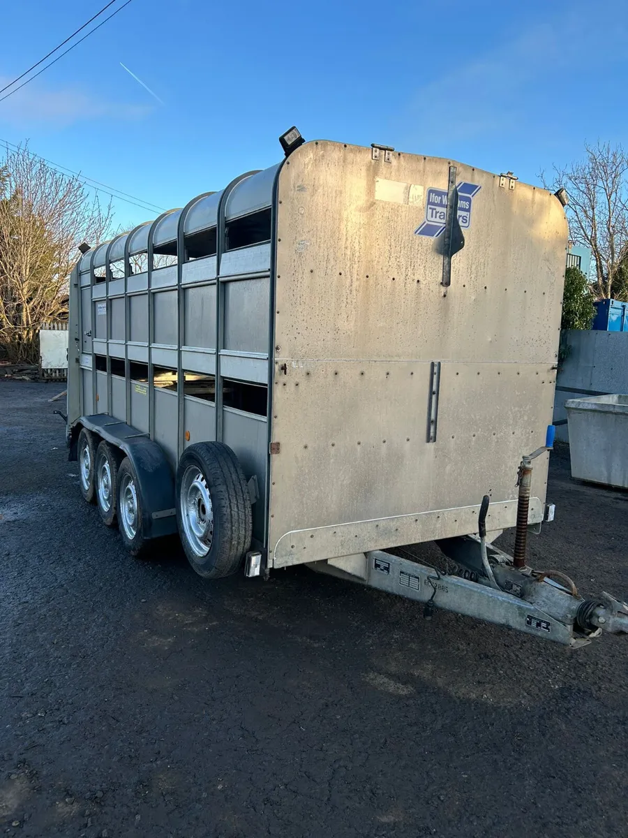 Ifor Williams 14ft cattle trailer - Image 1