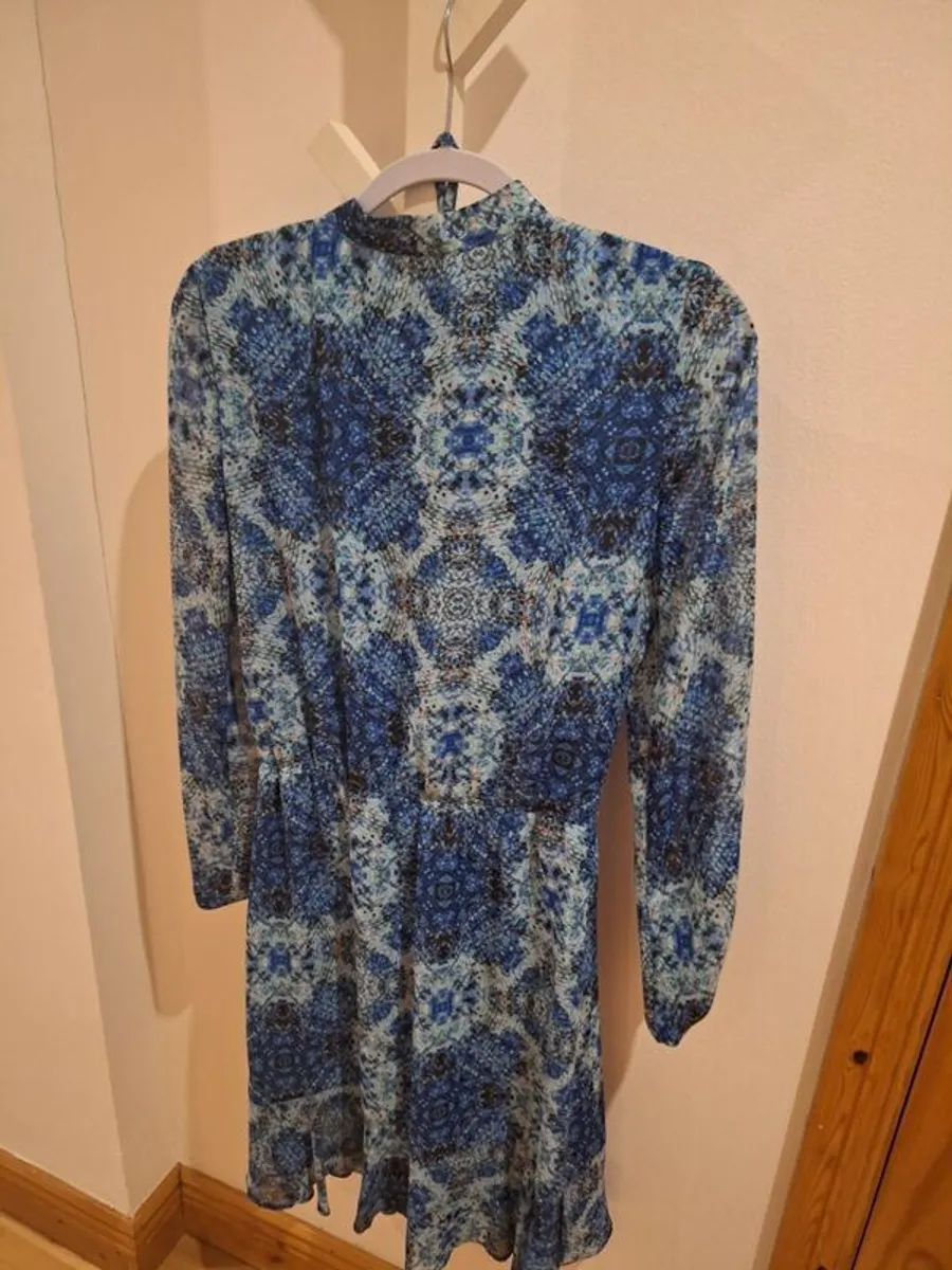 joseph ribkoff blue mix dress size 10 - Image 2