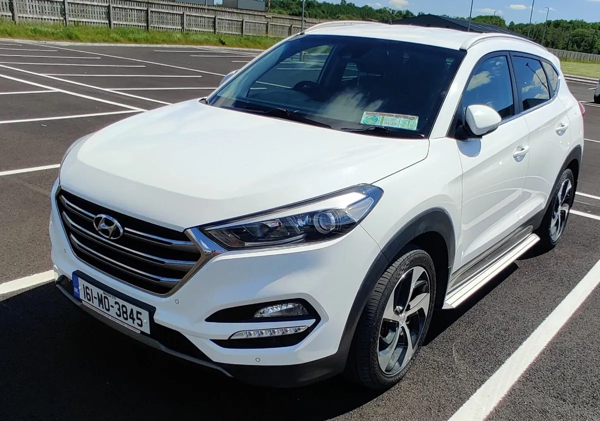 Hyundai Tucson 2016 AWD manual 2.0l executive - Image 1