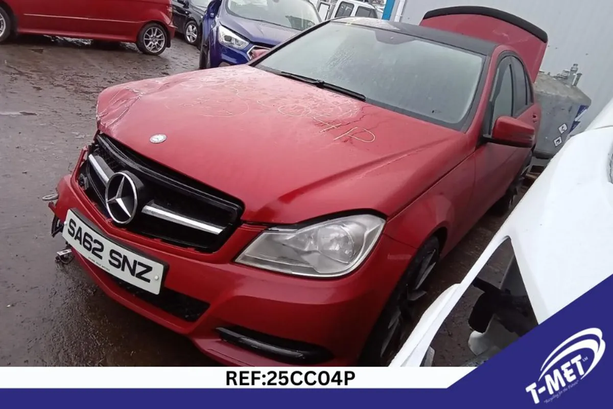 2012 MERCEDES C CLASS BREAKING FOR PARTS - Image 3