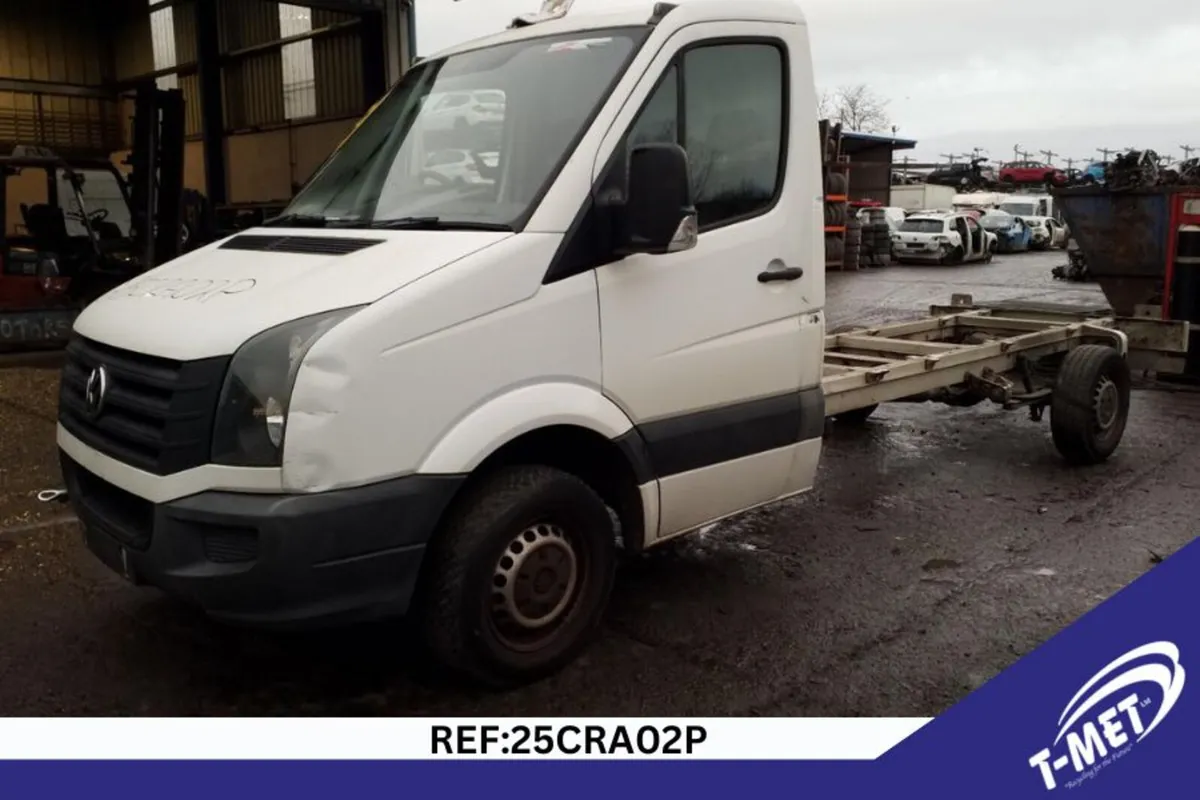 2016 VOLKSWAGEN CRAFTER BREAKING FOR PARTS - Image 2