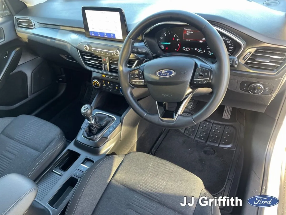Ford Focus 1.0t Ecoboost Hybrid 125PS Active - Image 3