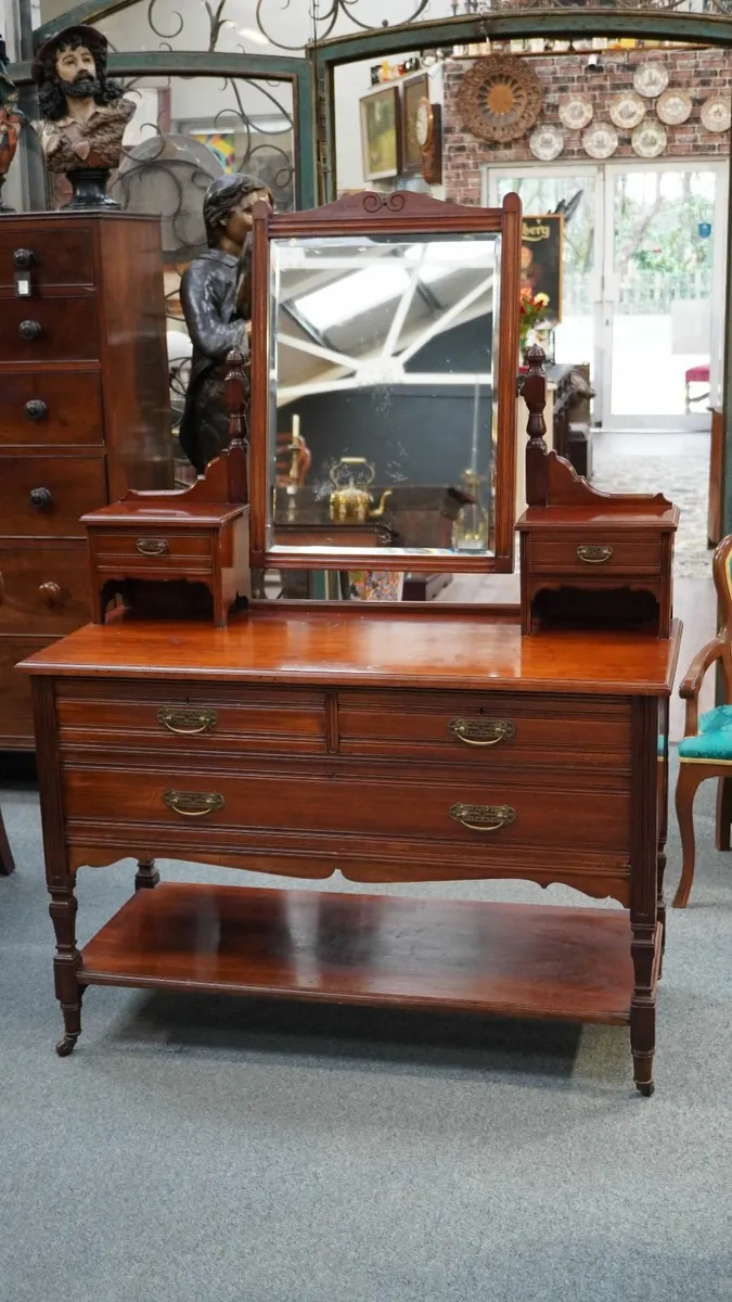 W. Snowdon Mahogany Dressing Table (c. 1876-1886) - Image 2