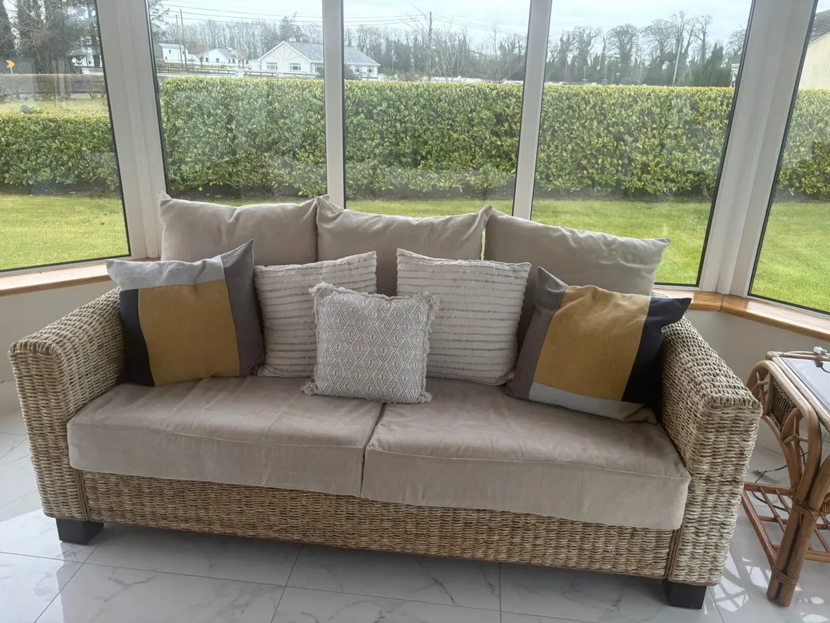 Conservatory Couch - Image 2