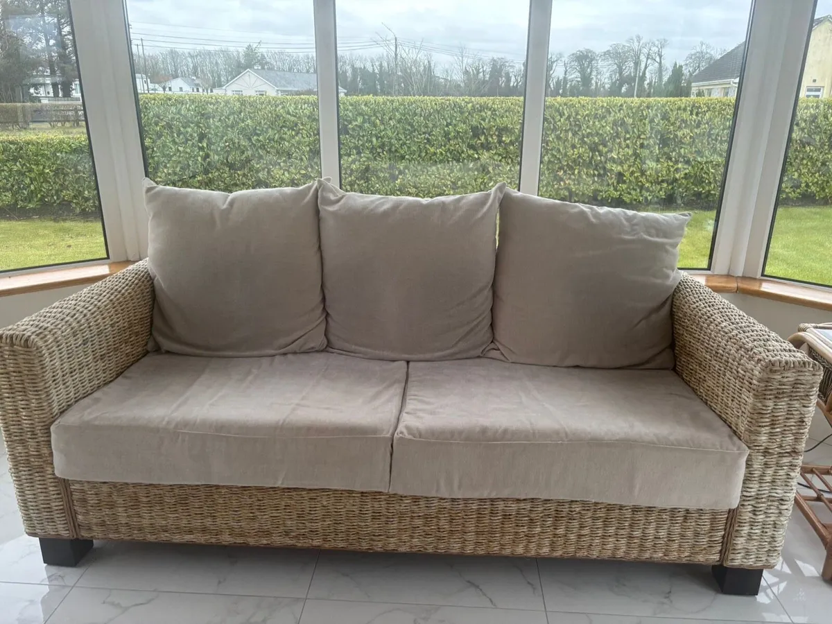 Conservatory Couch - Image 4