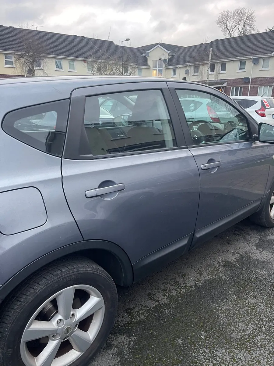 Nissan Qashqai 2010 - Image 3