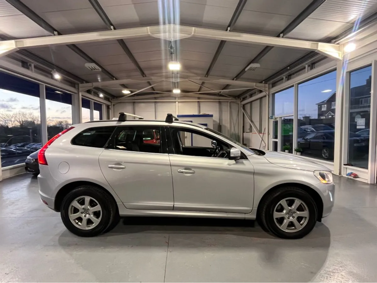 Volvo XC60 D4 FWD SE 5DR - Image 4