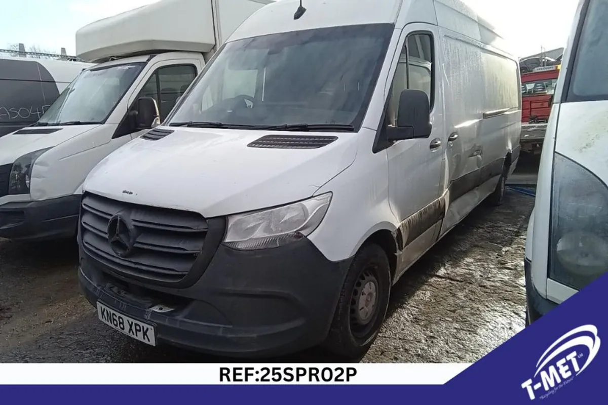 2018 MERCEDES SPRINTER BREAKING FOR PARTS - Image 1
