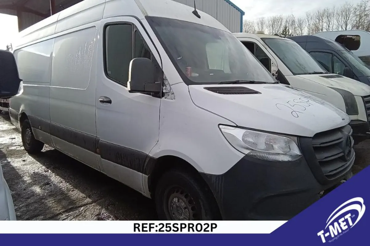 2018 MERCEDES SPRINTER BREAKING FOR PARTS - Image 2