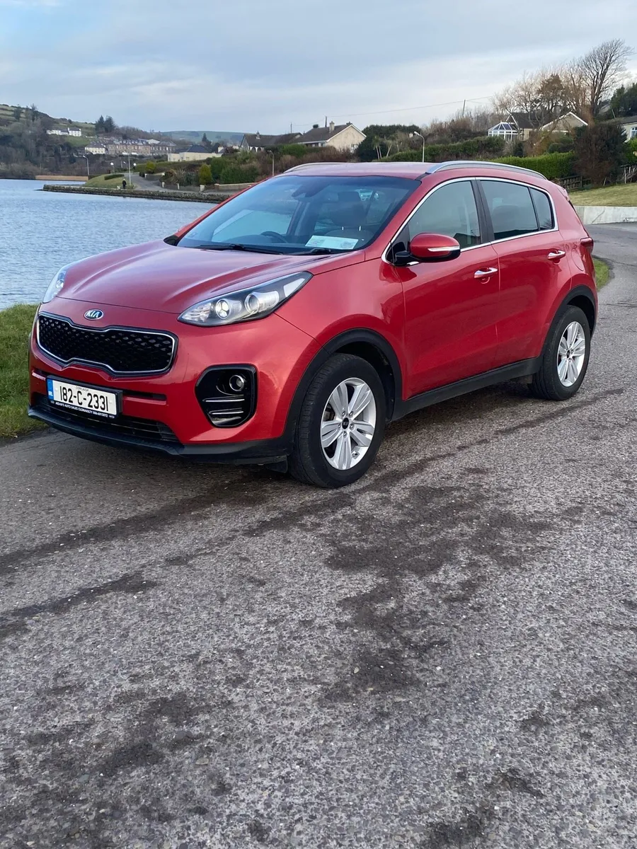 KIA SPORTAGE PLATINUM LOW KILOMETRES - Image 2