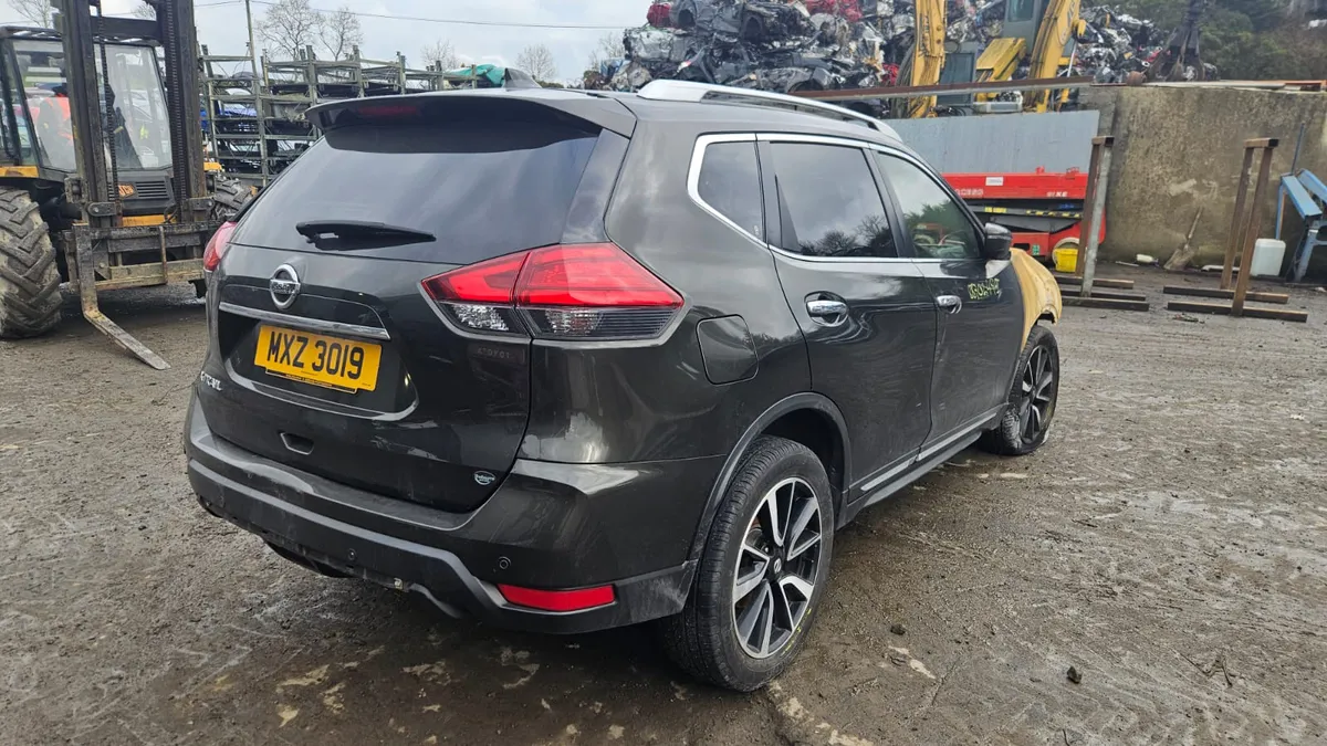 Breaking 2018 Nissan x-trail tekna - Image 3