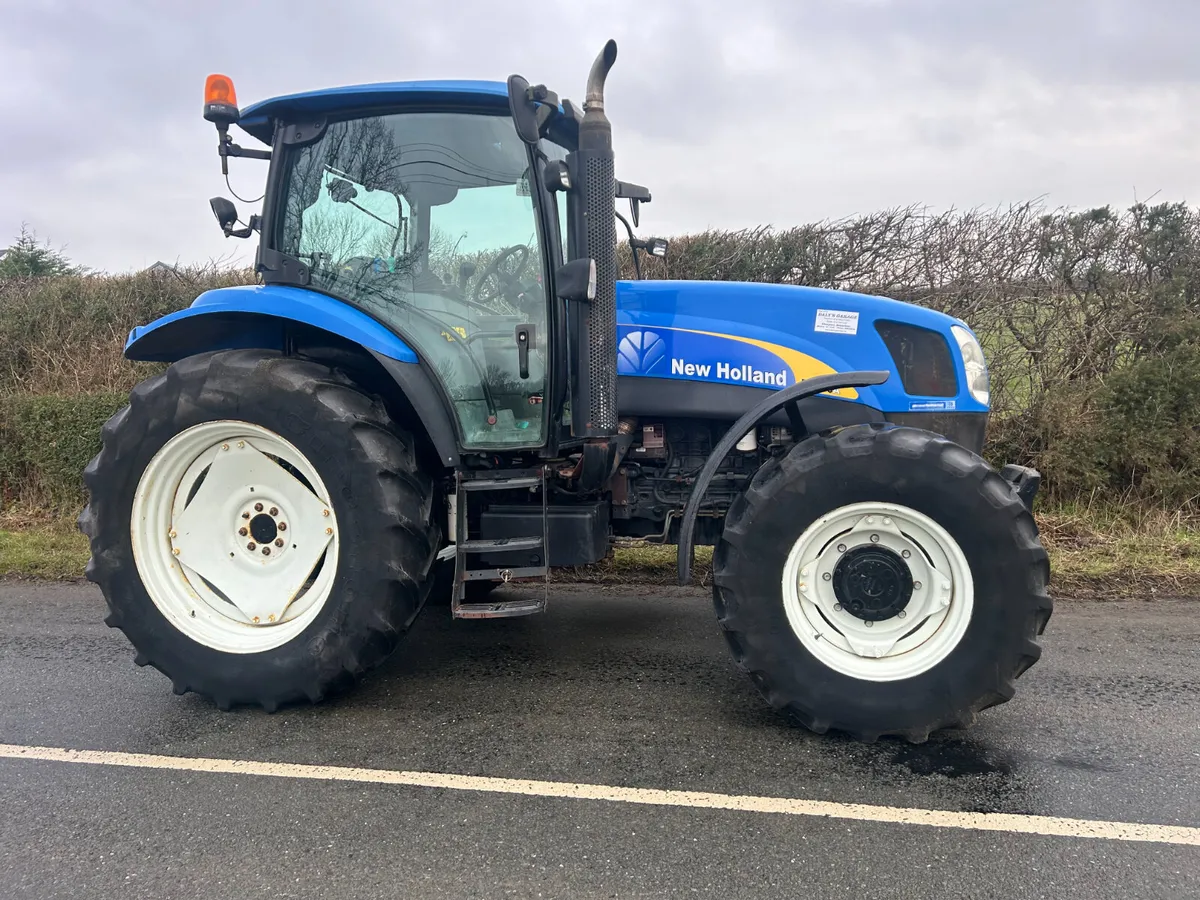 New Holland TS115A - Image 1