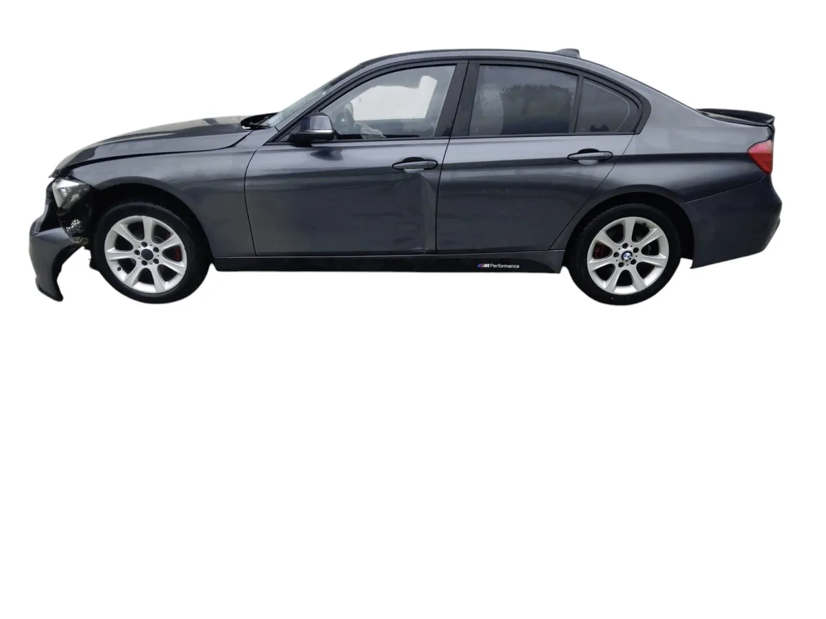 2012 BMW 3 SERIES For Breaking/Dismantling - Image 2