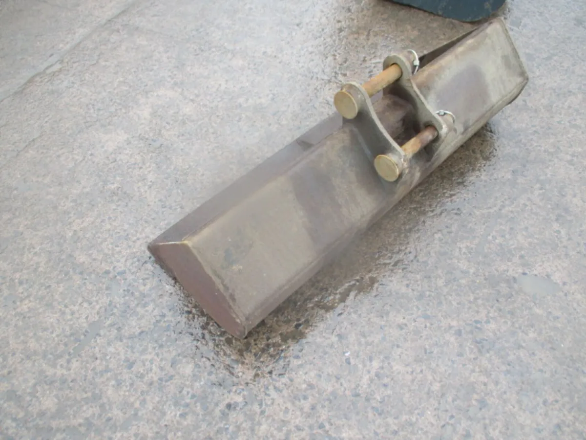4FT Grading Bucket ((35mm pins)) - Image 4