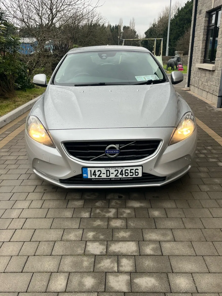 Volvo v40 r-design *tax+new Nct* - Image 3