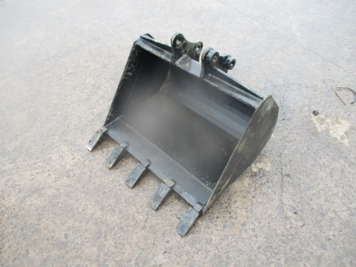 New 2FT Digging Bucket ((25mm)) - Image 2
