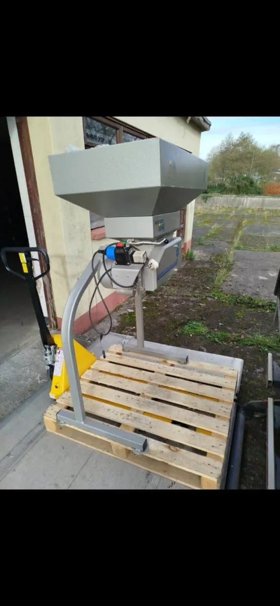 grain mill grinder for oats and wheat - Image 1