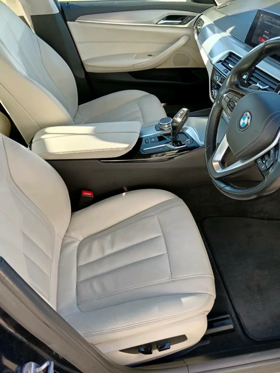 BMW 530e - Image 3