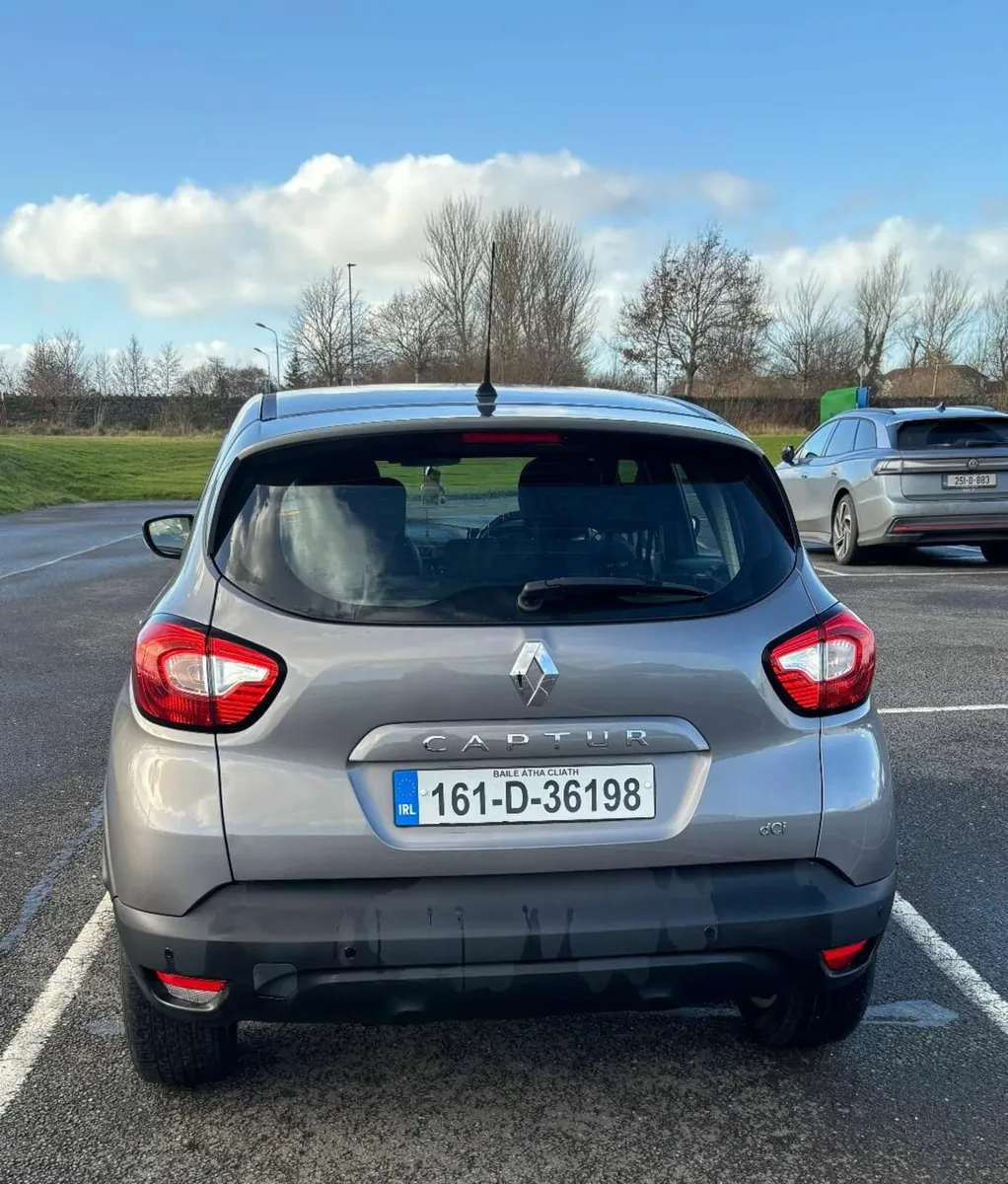 2016 Renault Captur 1.5 dCi – Excellent Condition - Image 4
