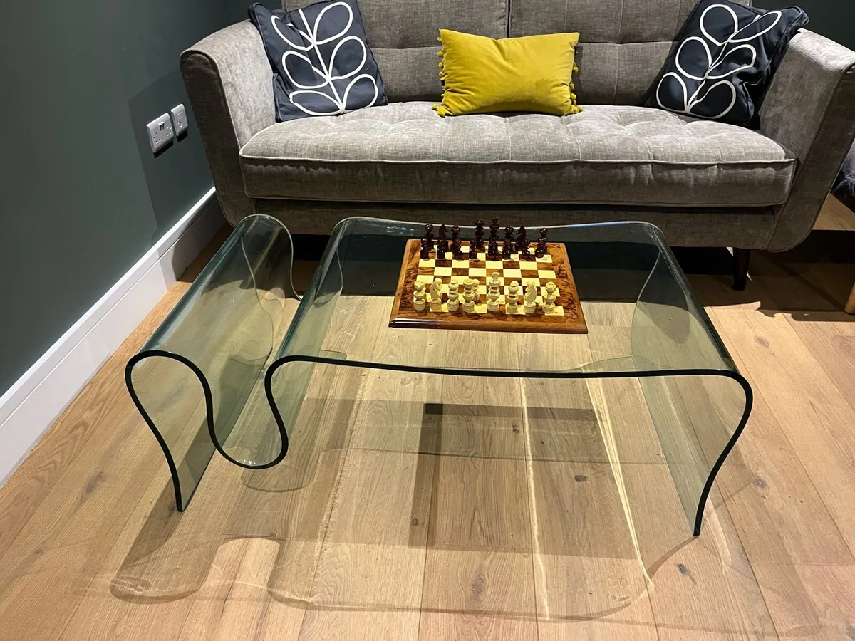 Curved Wavy Tempered Glass Table - Image 3