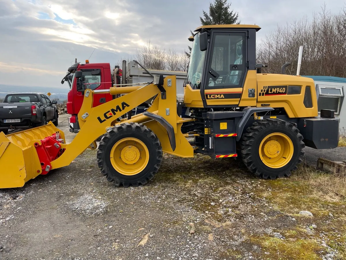2023 LCMA LM940 loading shovel - Image 1