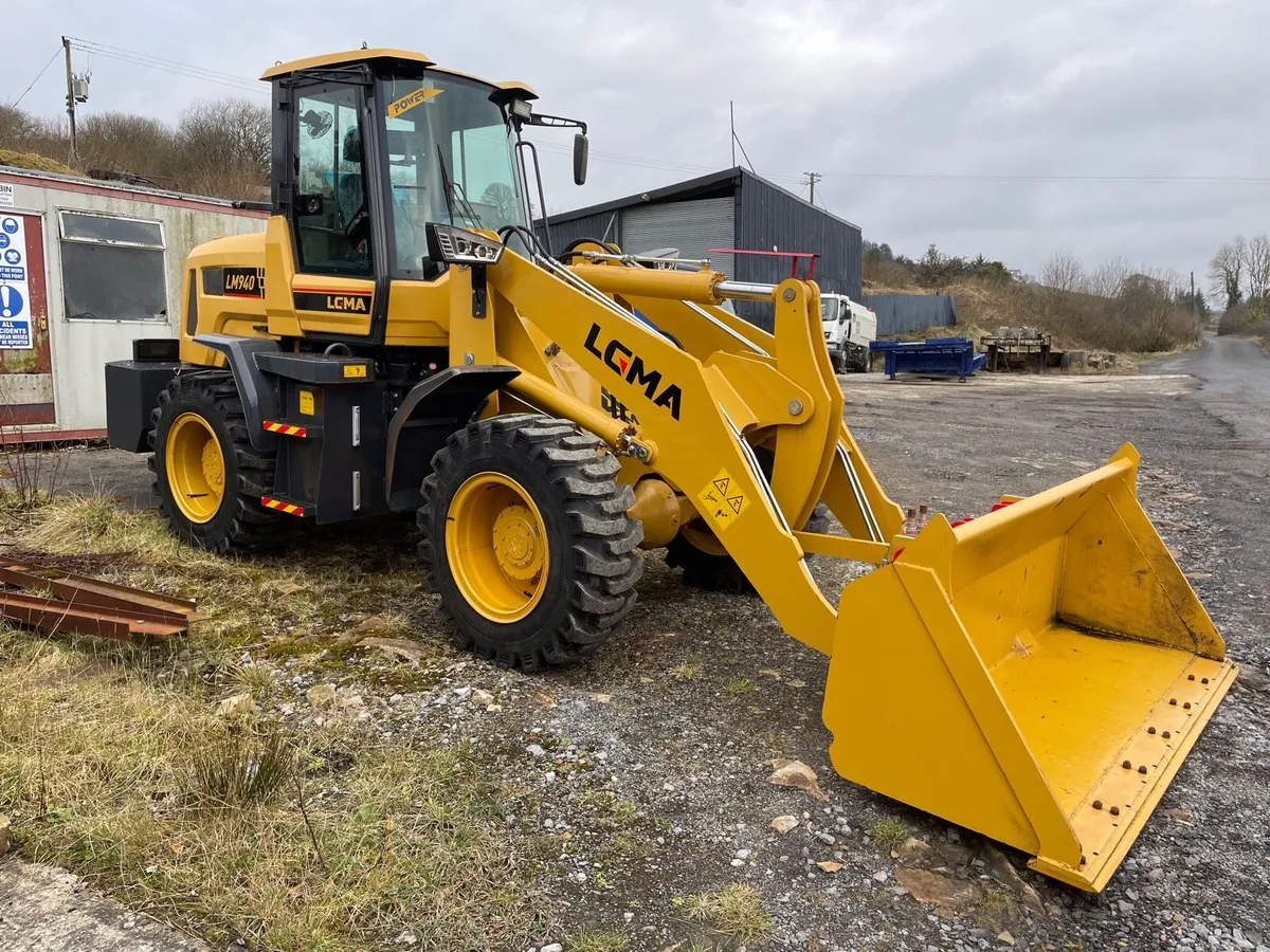 2023 LCMA LM940 loading shovel - Image 2