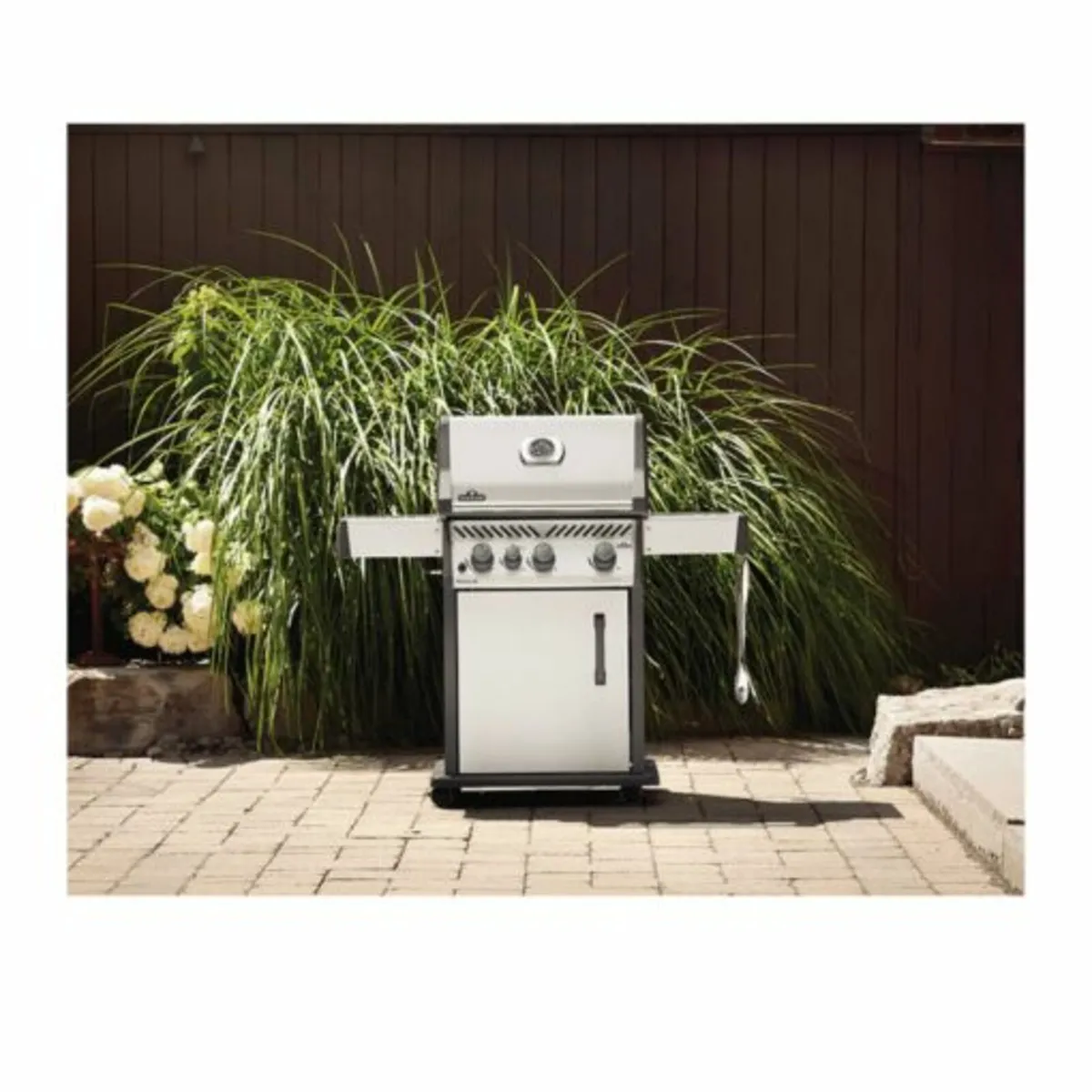 Napoleon BBQ  Rogue XT 425 SIB - Image 1