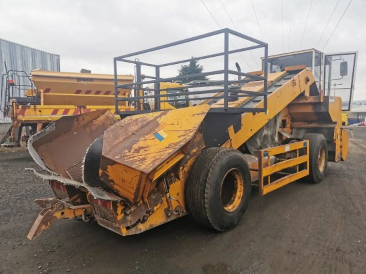 2000 Phoenix MK7 e Chipping Spreader - Image 3