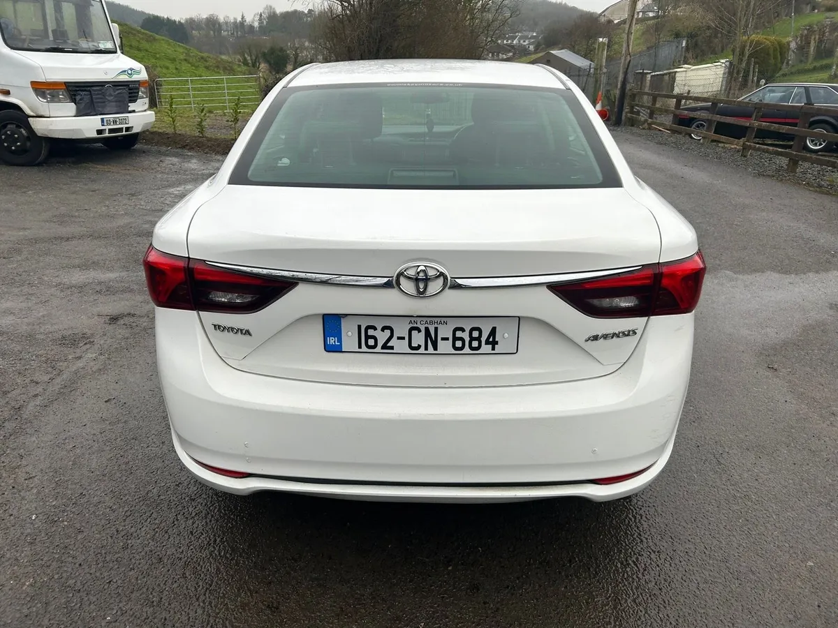 Toyota avensis - Image 4