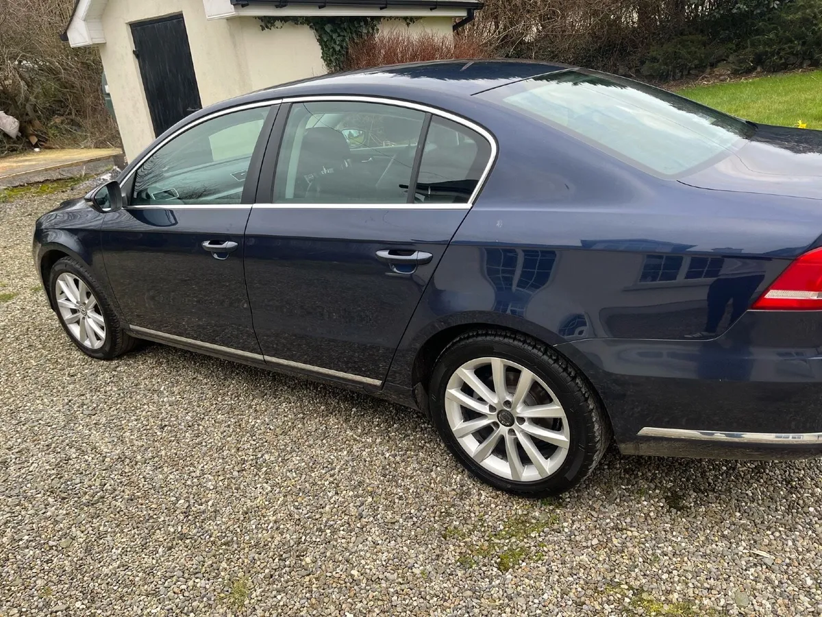 Volkswagen Passat 2014 - Image 4