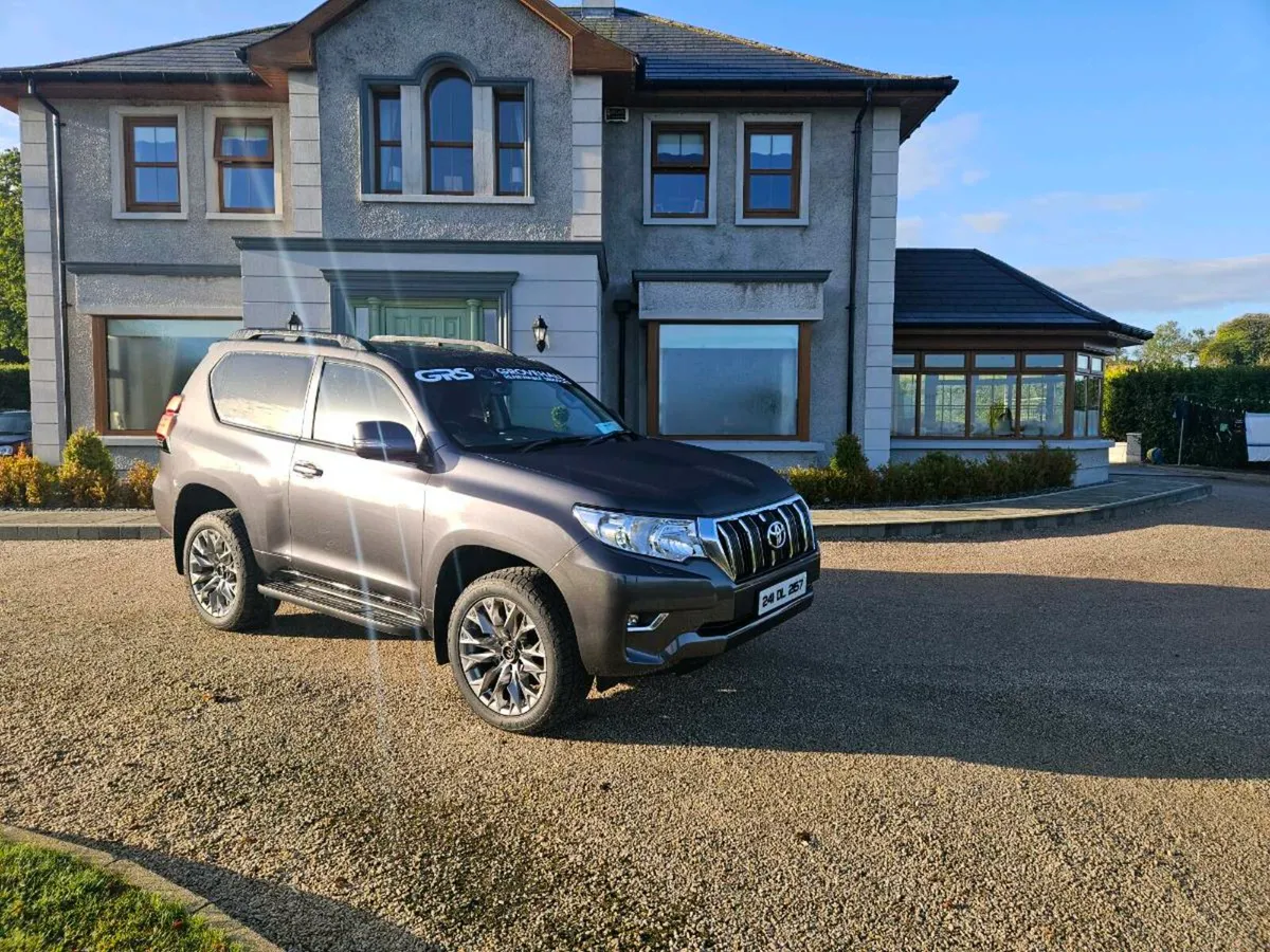 Toyota landcruiser Alloy wheels - Image 3