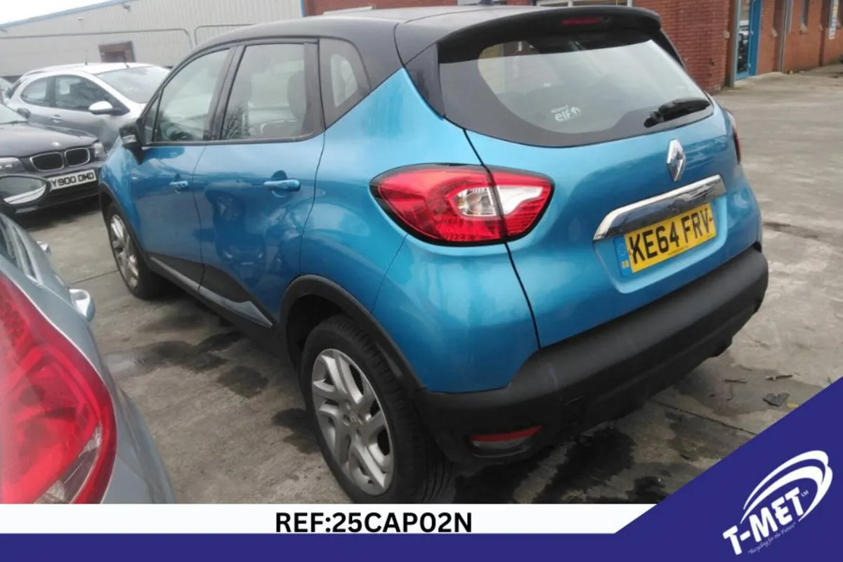 2015 RENAULT CAPTUR BREAKING FOR PARTS - Image 2