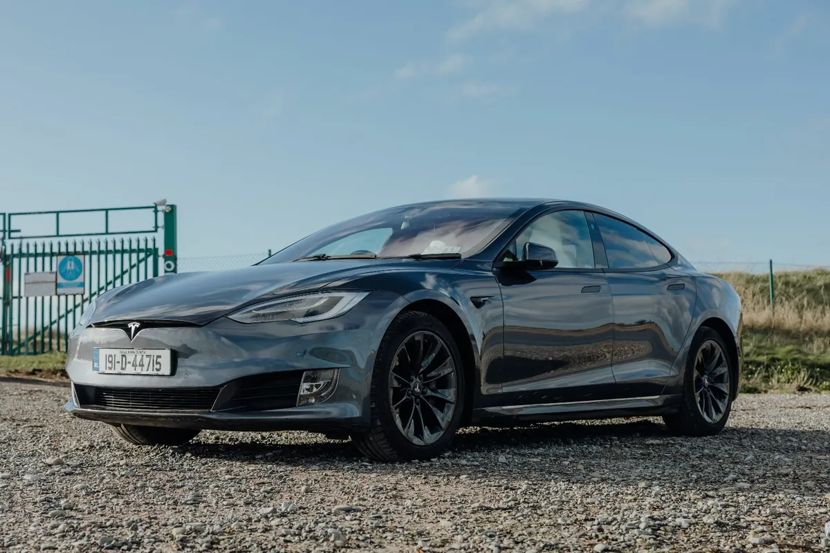 Tesla Model S 100D 2019 - Image 2