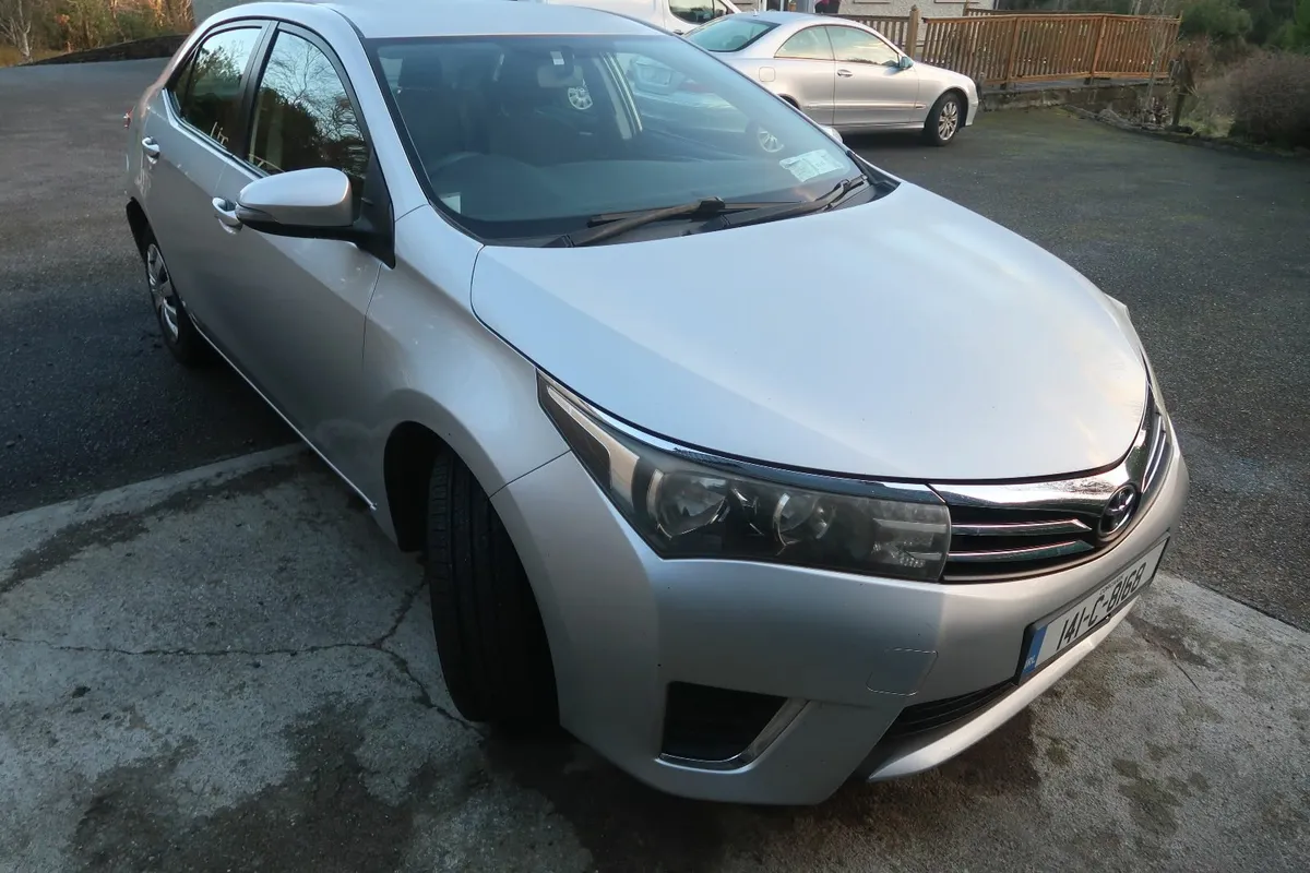 Toyota Corolla 2014 - Image 1