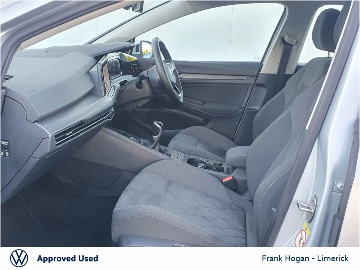 Volkswagen Golf 2.0 TDI 115HP Style - Image 4