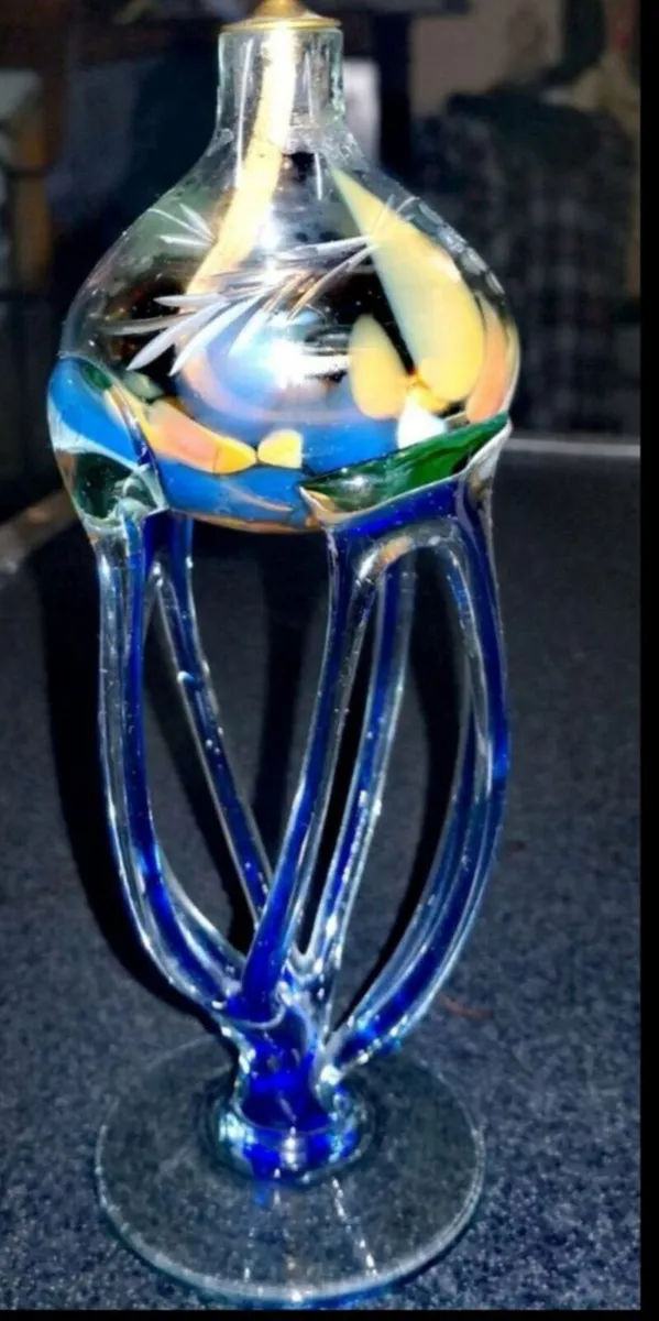 Duiske Irish glass oil lamp - Image 1