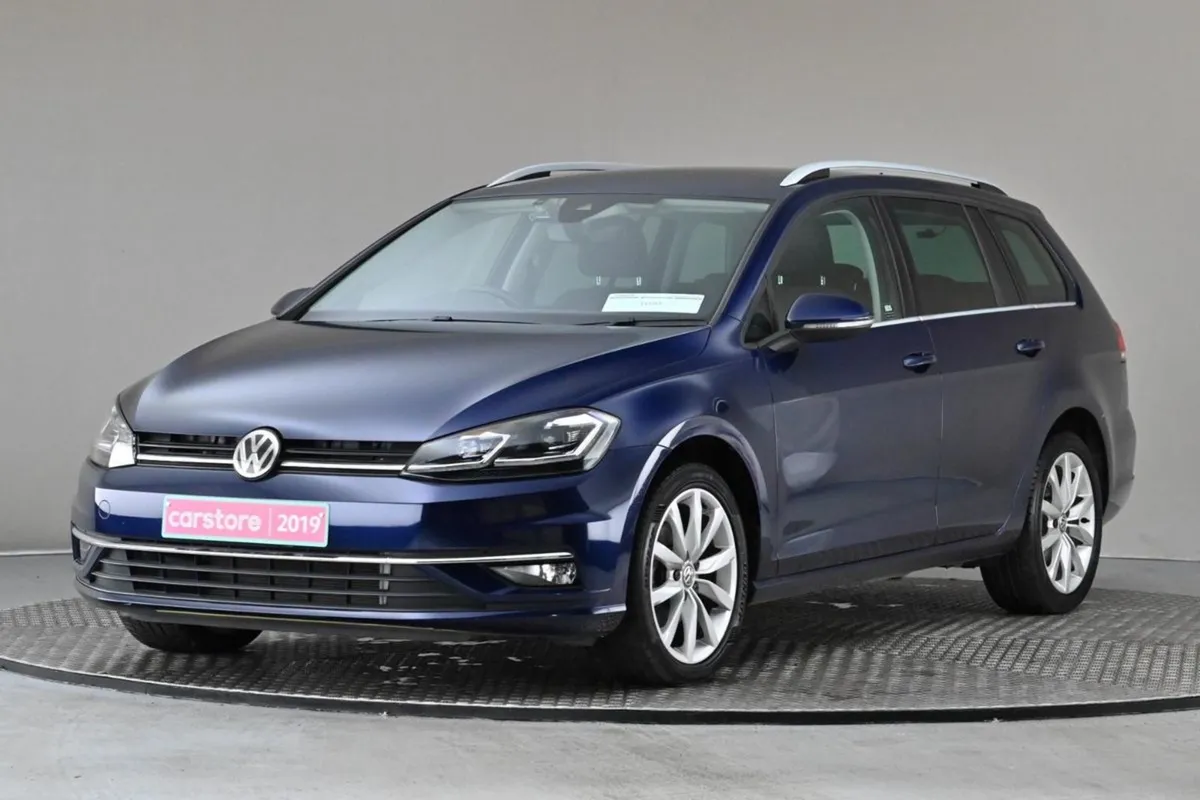 Volkswagen Golf 1.2 TSI DSG MK 7.5 comfortline  r - Image 3