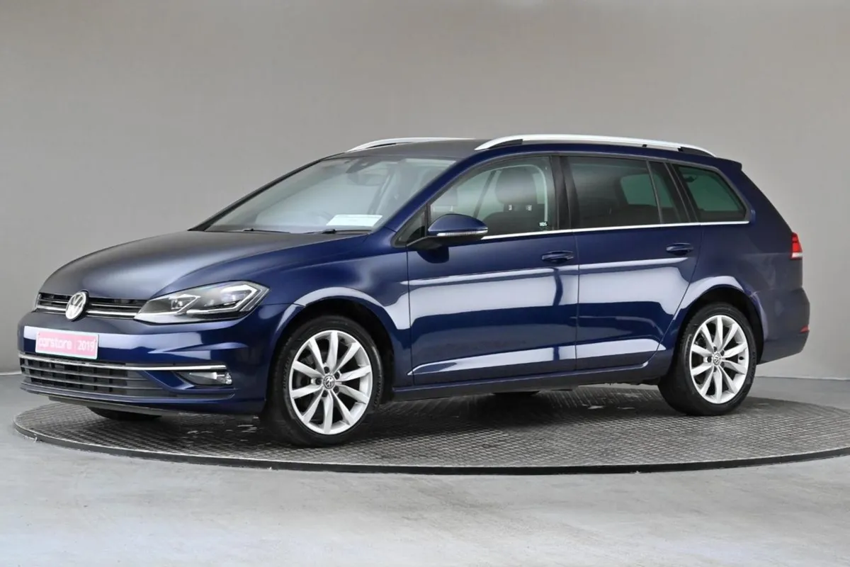 Volkswagen Golf 1.2 TSI DSG MK 7.5 comfortline  r - Image 4