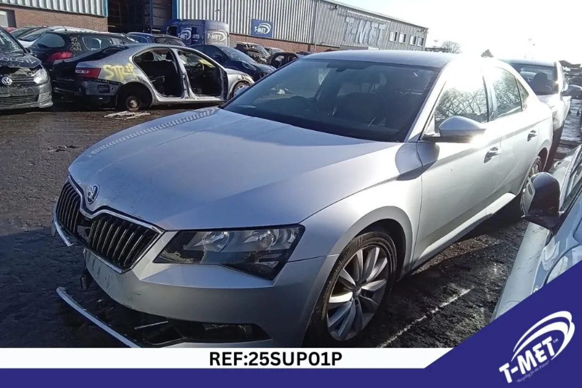2016 SKODA SUPERB BREAKING FOR PARTS - Image 2