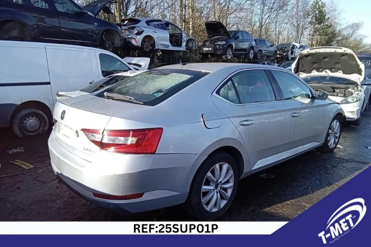 2016 SKODA SUPERB BREAKING FOR PARTS - Image 3
