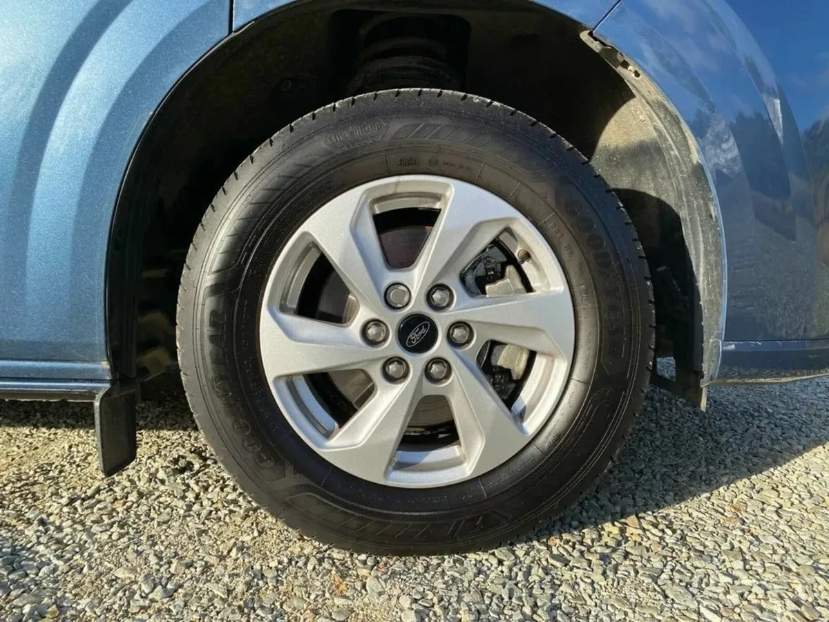 Ford Transit Custom Limited (New)16" Alloys - Image 4
